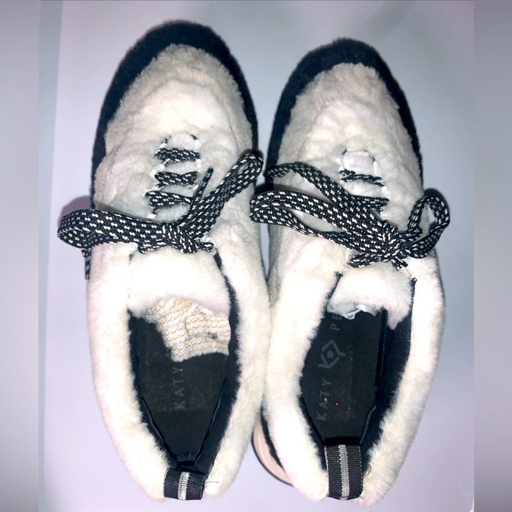 Katy Perry Shoes - Picture 2 of 8